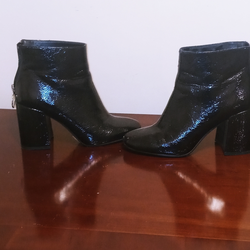 Black boots